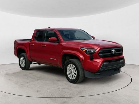 Used 2024 Toyota Tacoma SR5 AWD/4WD image 7