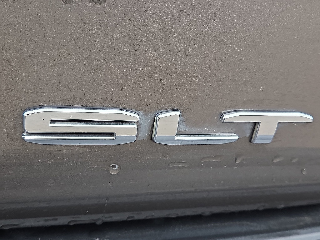Used 2021 GMC Yukon XL SLT w/ Rear Media and Nav Package RWD image 7