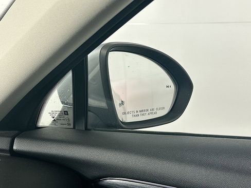 Used 2023 Buick Envision Essence FWD image 24