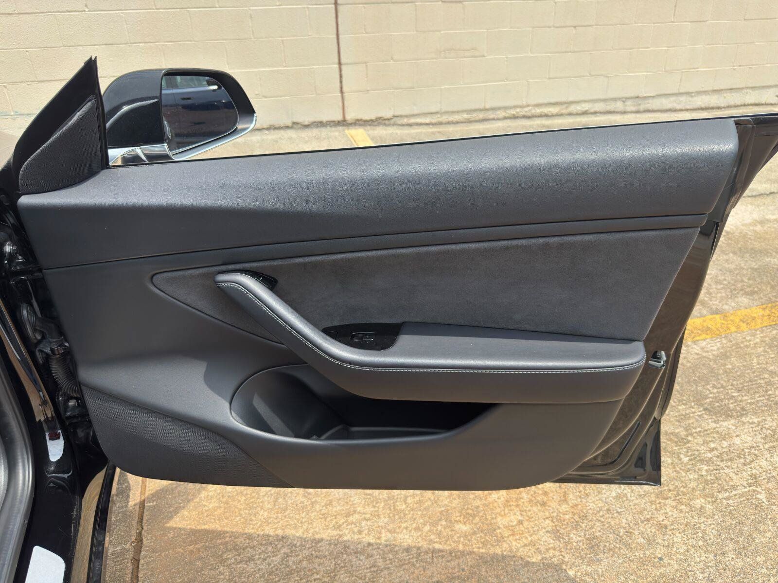 Used 2018 Tesla Model 3 Long Range RWD image 42
