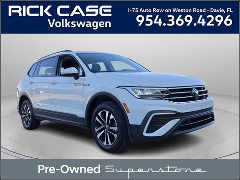Certified 2022 Volkswagen Tiguan S image 1