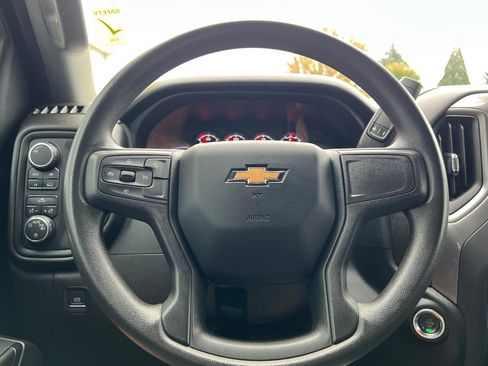 Used 2024 Chevrolet Silverado 1500 Custom image 19