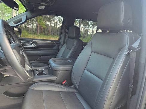Used 2023 Chevrolet Tahoe Z71 w/ Luxury Package AWD/4WD image 14
