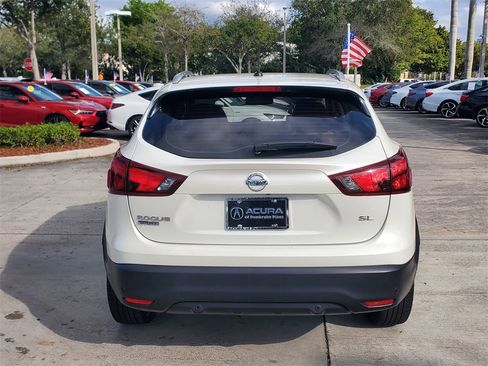 Used 2019 Nissan Rogue Sport SL w/ Premium Package image 6