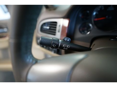 Used 2013 GMC Sierra 1500 SLT w/ SLT White Diamond Edition AWD/4WD image 21