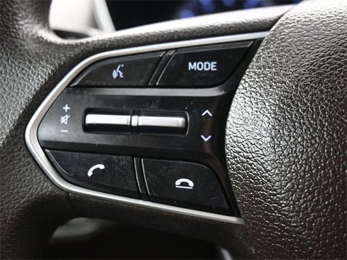 Used 2020 Hyundai Santa Fe SE image 27