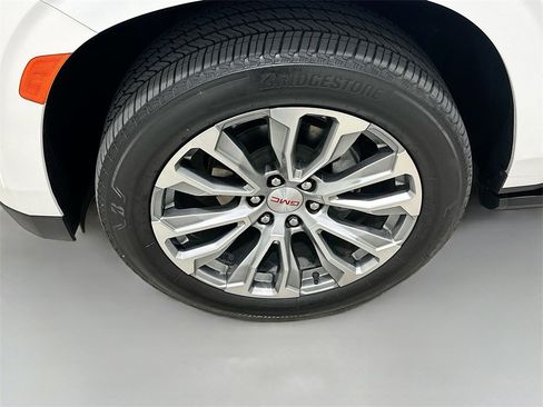 Used 2024 GMC Yukon Denali image 35