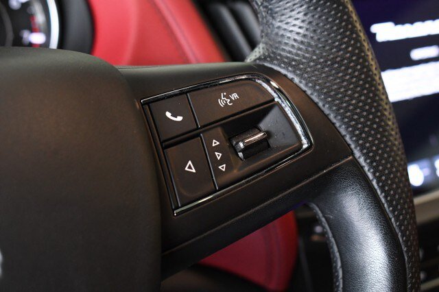 Used 2023 Maserati Levante GT AWD/4WD image 38