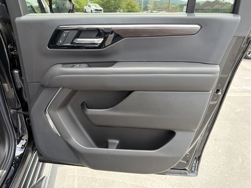 New 2026 Chevrolet Suburban LS w/ LS Custom Edition RWD image 16