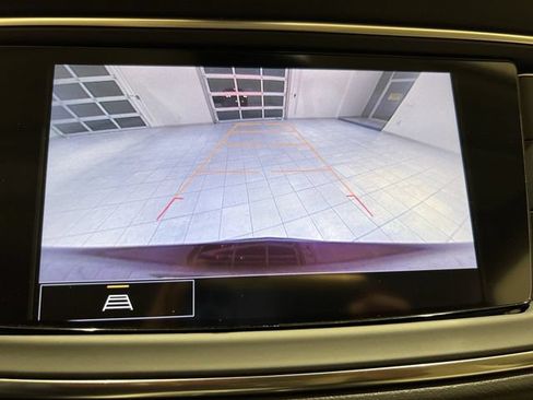 Used 2024 Buick Enclave Essence FWD image 13