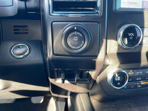 Certified 2021 Ford Expedition Limited image 26