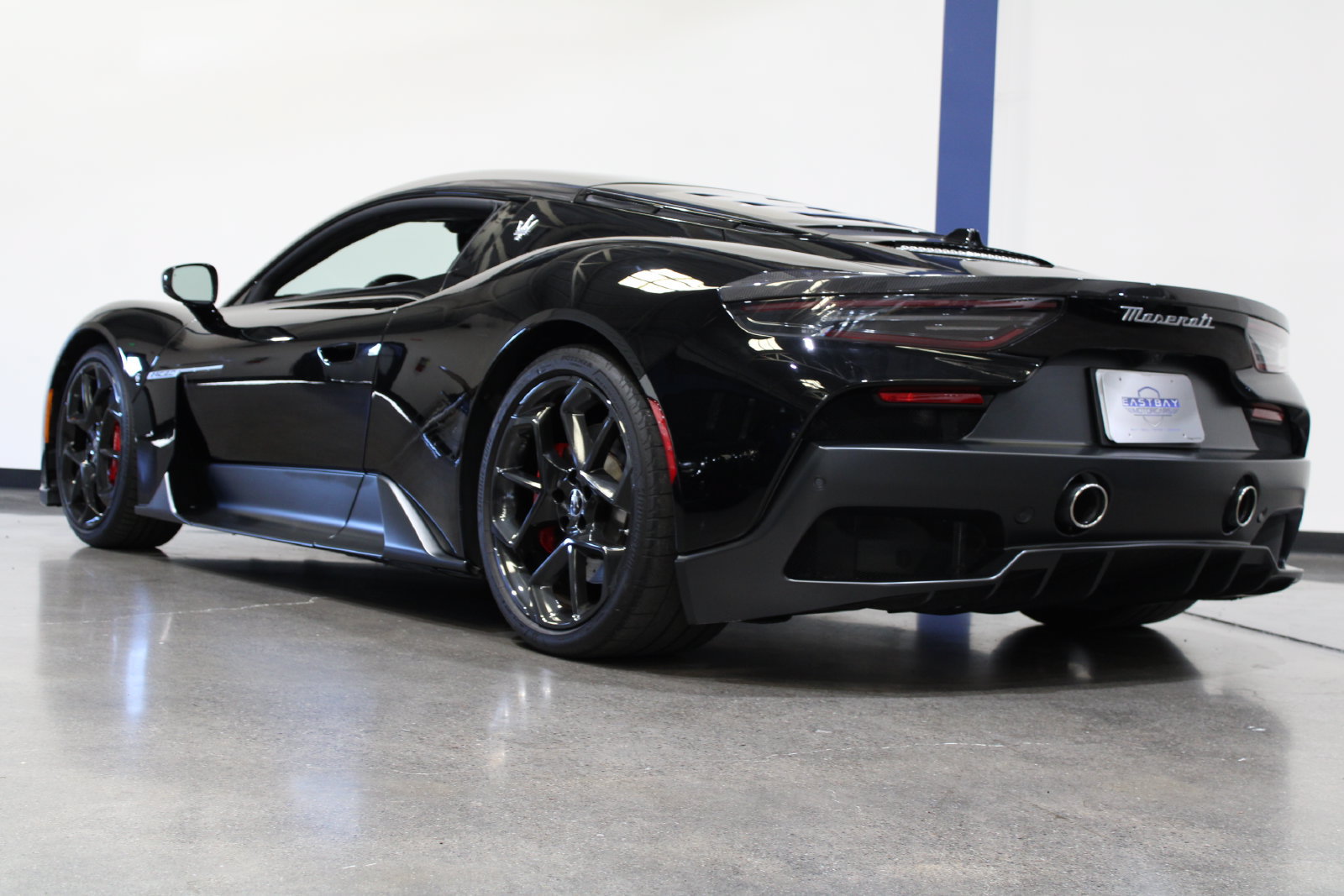 Used 2022 Maserati MC20 Coupe RWD image 16
