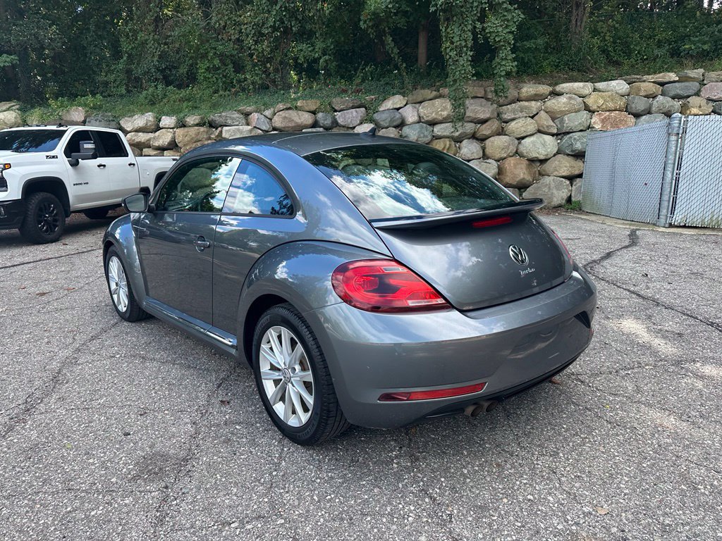 Used 2018 Volkswagen Beetle 2.0T S FWD image 3
