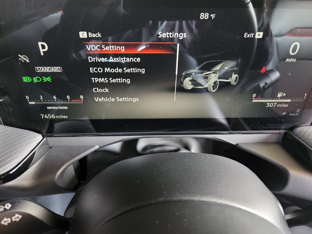 Certified 2025 Nissan Kicks SR FWD image 27