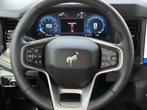 New 2026 Ford Bronco Badlands image 11