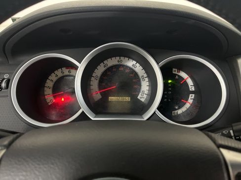 Used 2015 Toyota Tacoma PreRunner w/ SR5 Package image 66