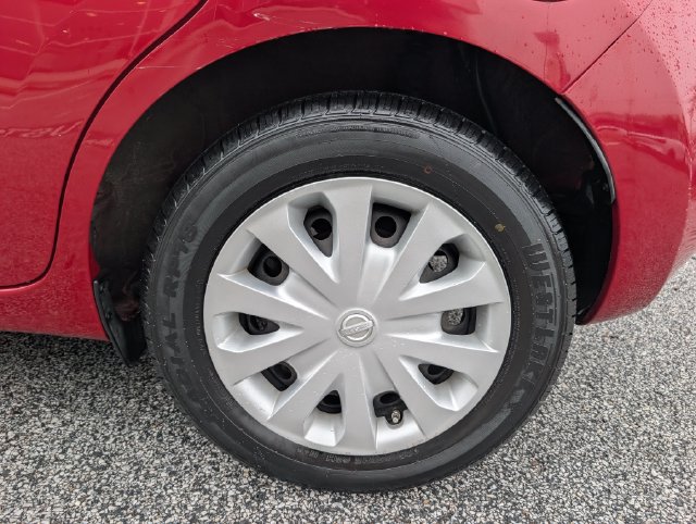 Used 2015 Nissan Versa Note SV FWD image 9