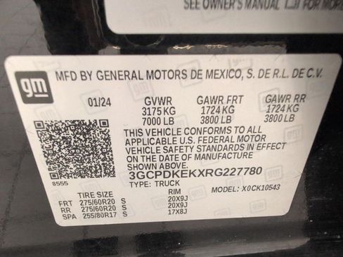 Used 2024 Chevrolet Silverado 1500 LT AWD/4WD image 27