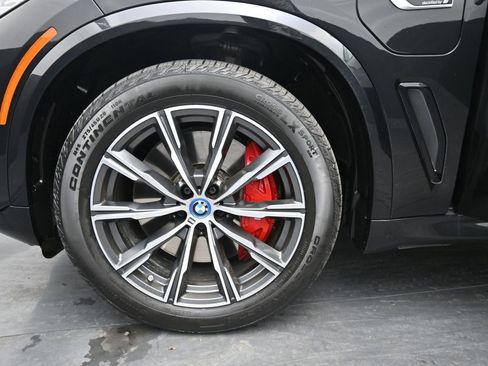 Certified 2023 BMW X5 xDrive45e w/ M Sport Package image 4