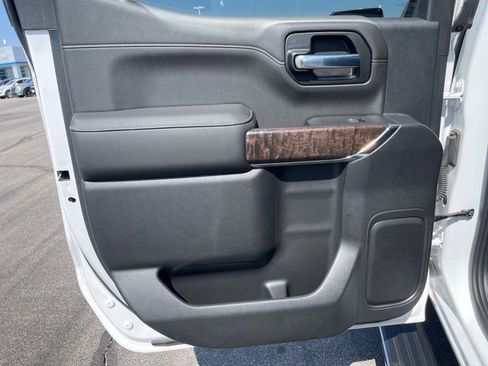 Used 2019 GMC Sierra 1500 Denali w/ Denali Ultimate Package image 17