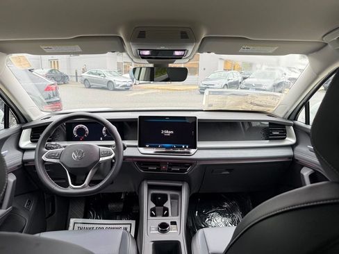 New 2026 Volkswagen Tiguan SE AWD/4WD image 31