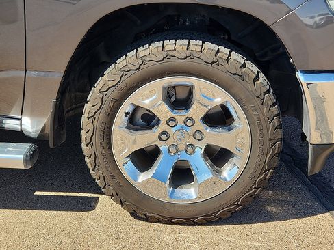 Used 2022 RAM 1500 Big Horn AWD/4WD image 7