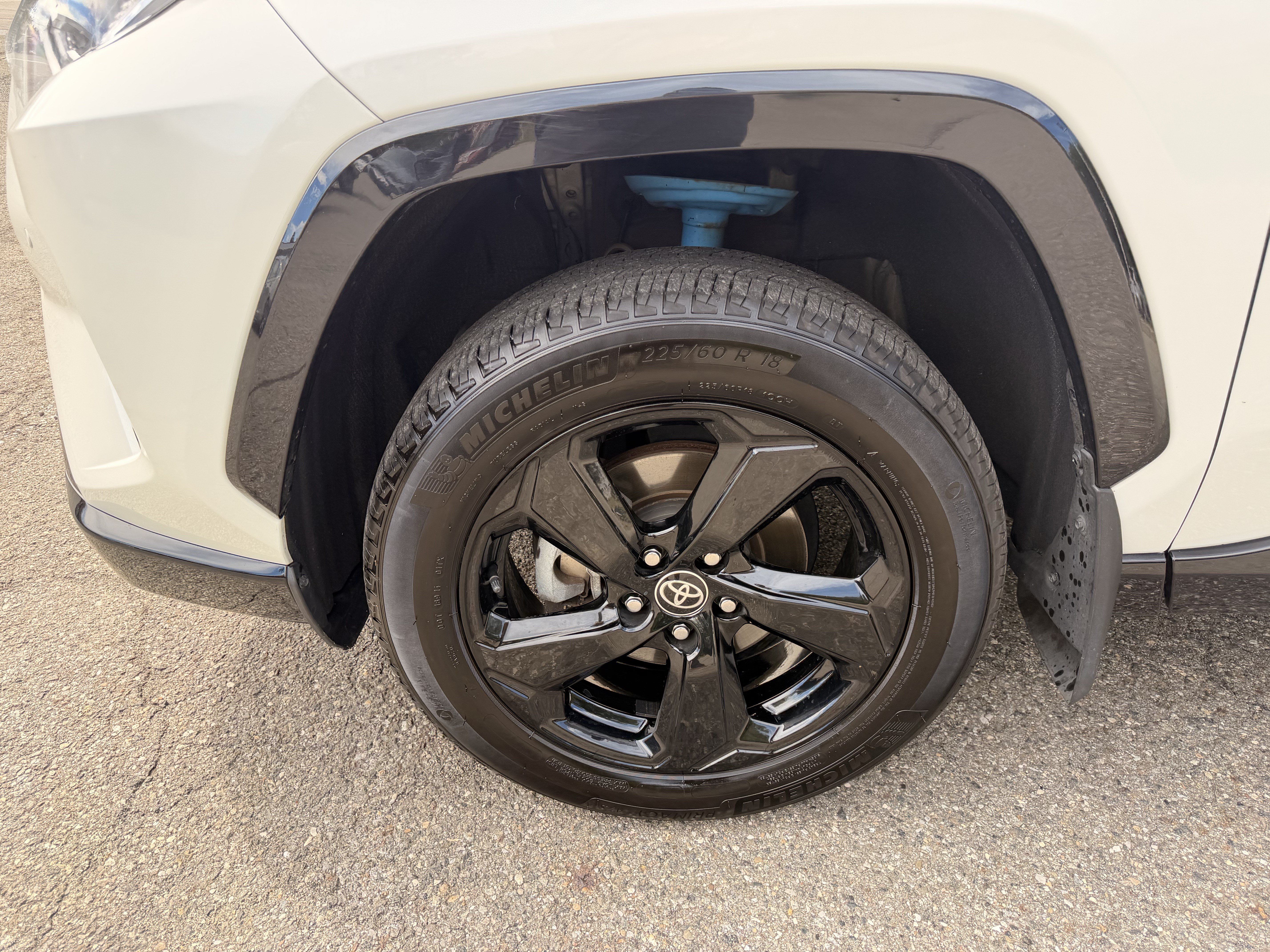 Used 2021 Toyota RAV4 XSE AWD/4WD image 8