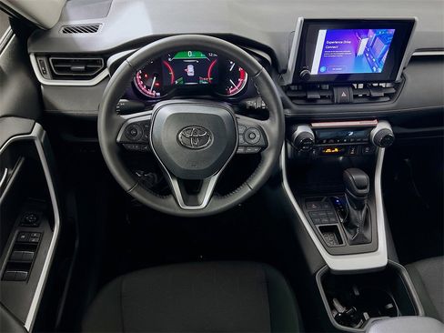 Certified 2025 Toyota RAV4 XLE w/ Convenience Package image 19