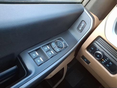 Used 2025 Ford F250 XLT image 27