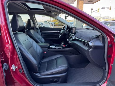 Used 2023 Nissan Altima 2.5 SR w/ SR Premium Package image 11