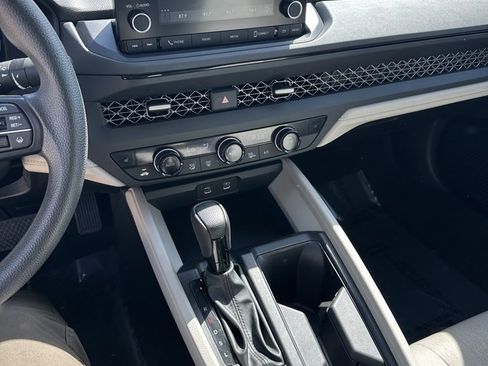 Certified 2023 Honda Accord EX image 13