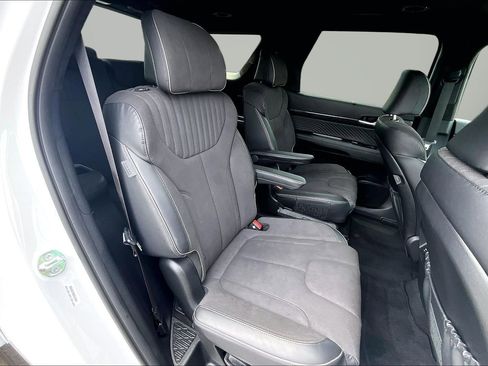 Used 2025 Hyundai Palisade Calligraphy AWD/4WD image 23