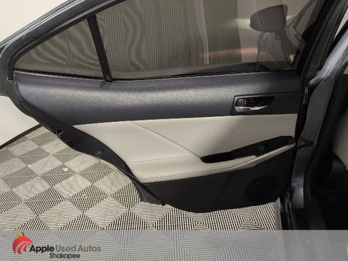 Used 2014 Lexus IS 250 AWD image 27