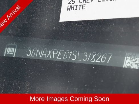 Used 2025 Chevrolet Equinox LT AWD/4WD image 11