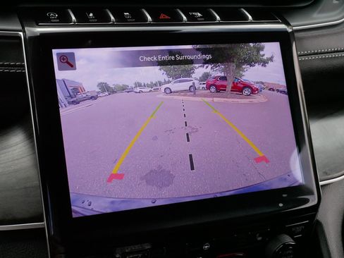 Used 2025 Jeep Grand Cherokee Limited w/ Trailer Tow Package AWD/4WD image 29
