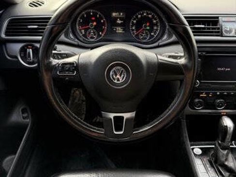 Used 2015 Volkswagen Passat 1.8T Limited Edition image 14