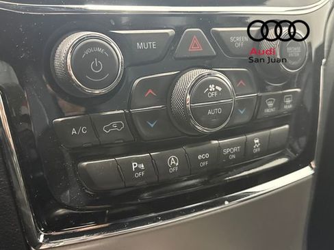 Used 2021 Jeep Grand Cherokee Laredo X image 17