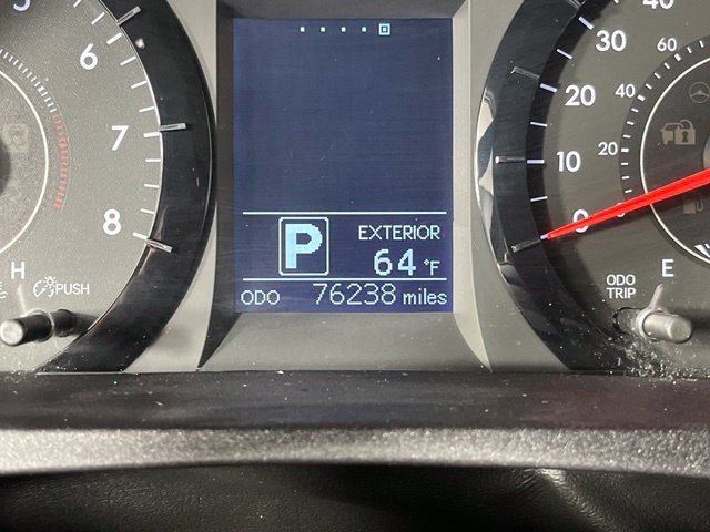 Used 2015 Toyota Sienna LE FWD image 25