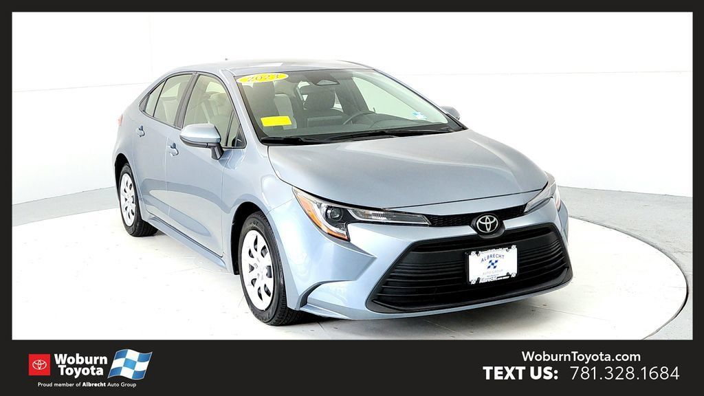 Used 2023 Toyota Corolla LE w/ Carpet Mat Package (TMS) FWD image 1