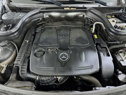 Used 2015 Mercedes-Benz GLK 350 4MATIC image 30