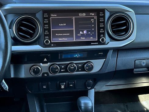 Used 2021 Toyota Tacoma SR5 AWD/4WD image 7