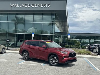 Used 2021 Toyota Highlander XLE