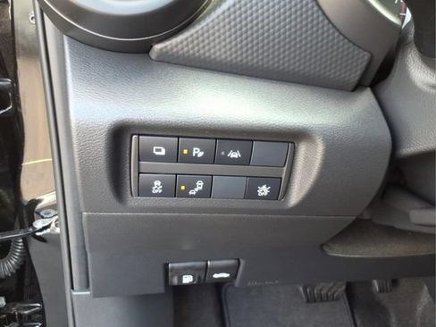 Certified 2025 Nissan Kicks Play S FWD image 24