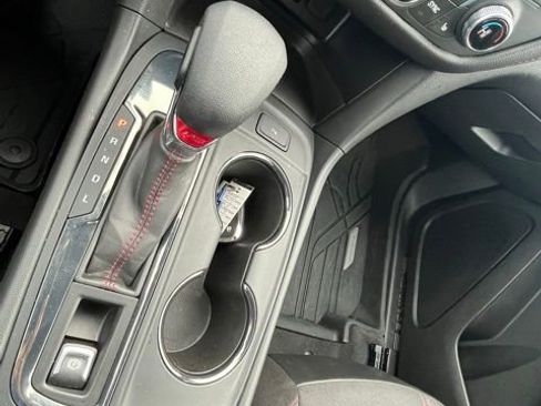 Used 2023 Chevrolet Equinox RS image 23