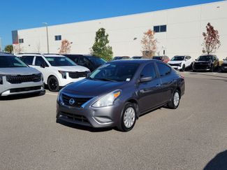 Used 2017 Nissan Versa SV video 2