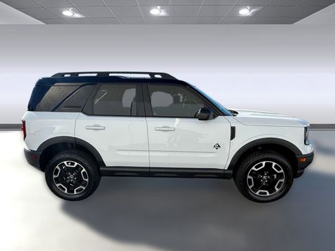 Used 2022 Ford Bronco Sport Outer Banks w/ Tech Package image 7