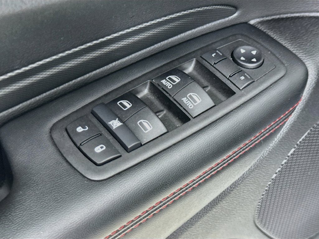 Used 2025 Dodge Durango GT RWD image 21
