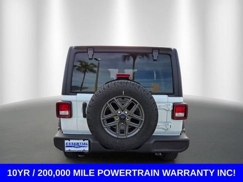Used 2025 Jeep Wrangler Unlimited Sport AWD/4WD image 4