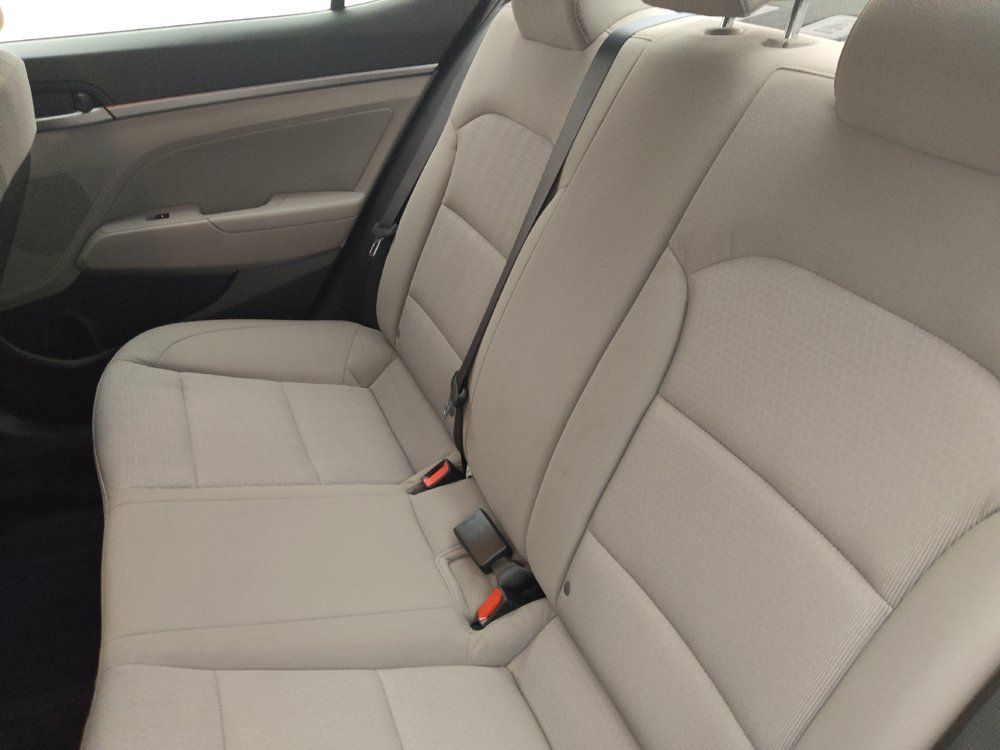 Used 2018 Hyundai Elantra SEL FWD image 18
