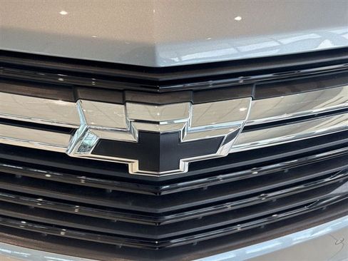 Used 2024 Chevrolet Equinox LT w/ LPO, Floor Liner Package FWD image 30